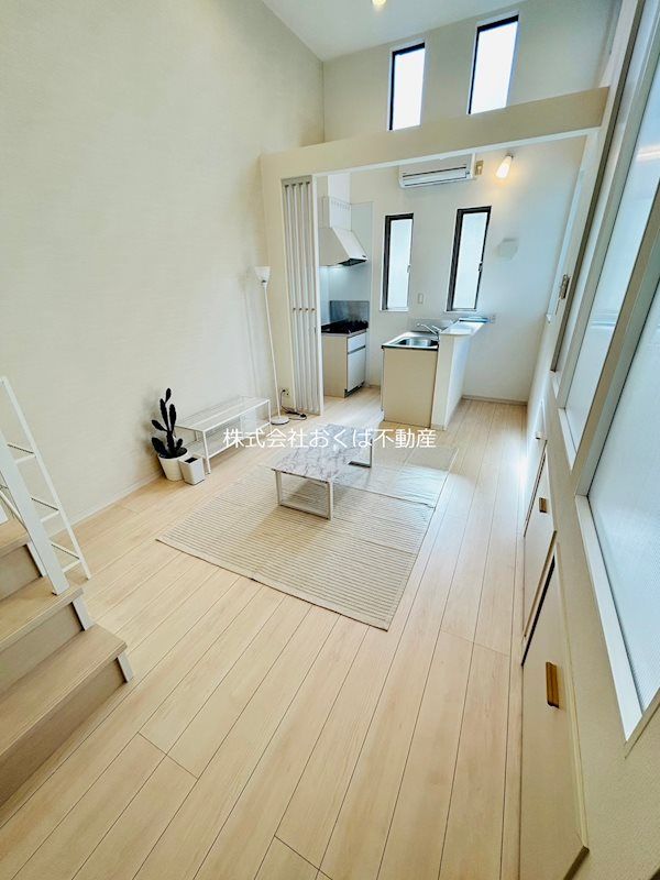 �y���ԁE���r���O�z�@