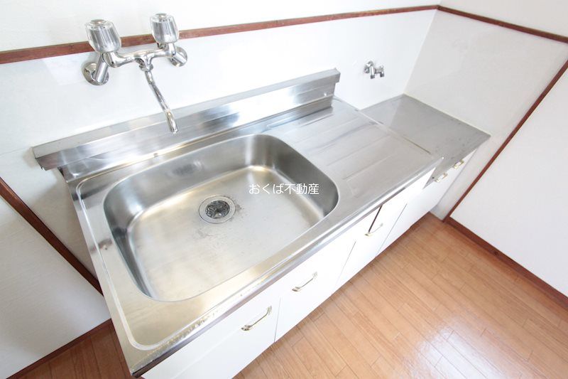 �y�L�b�`���z�@