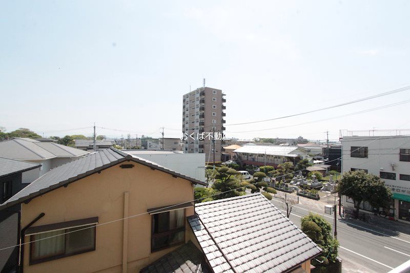 �y���]�z�@