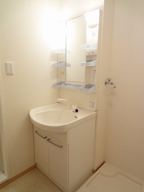 �y���ʏ��z�@