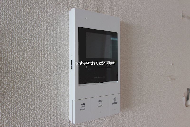 �y�Z�L�����e�B�z�@