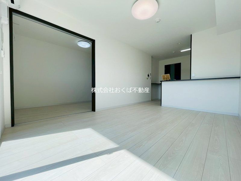 �y���ԁE���r���O�z�@