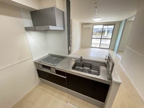 �y�L�b�`���z�@