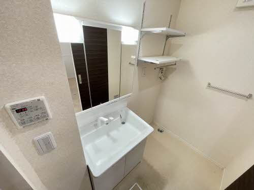 �y���ʏ��z�@