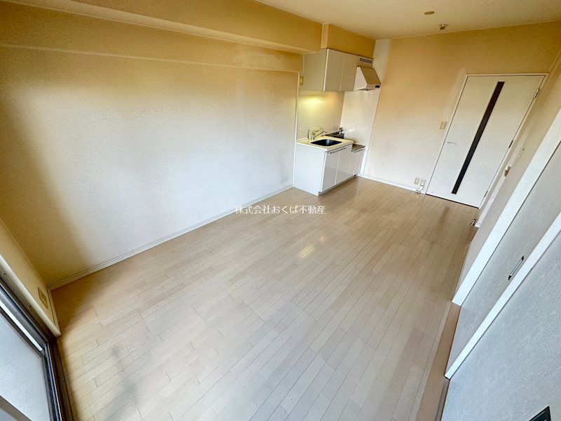 �y���ԁE���r���O�z�@