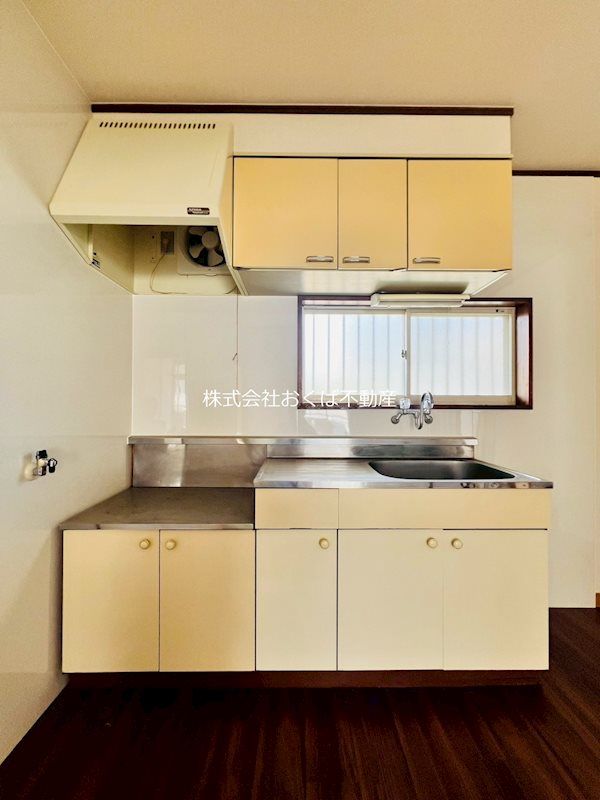 �y�L�b�`���z�@