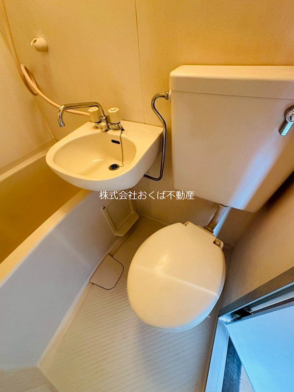 �y�g�C���z�@