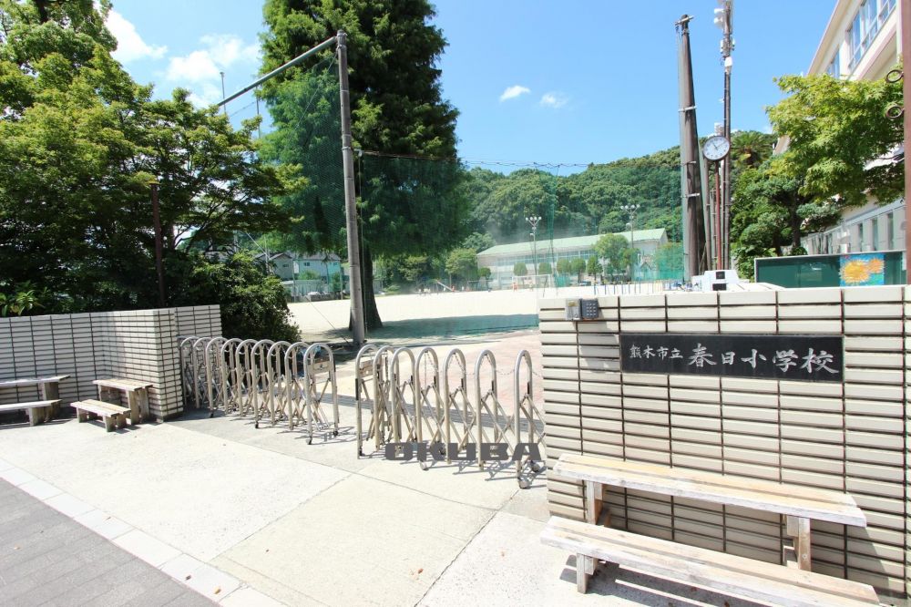 �y���Ӂz�@�F�{�s���t�����w�Z 748m