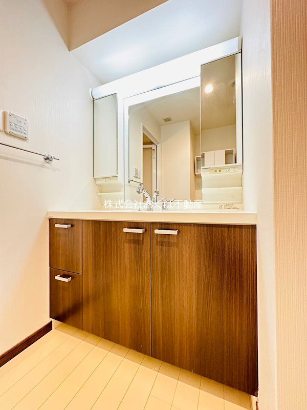 �y���ʏ��z�@